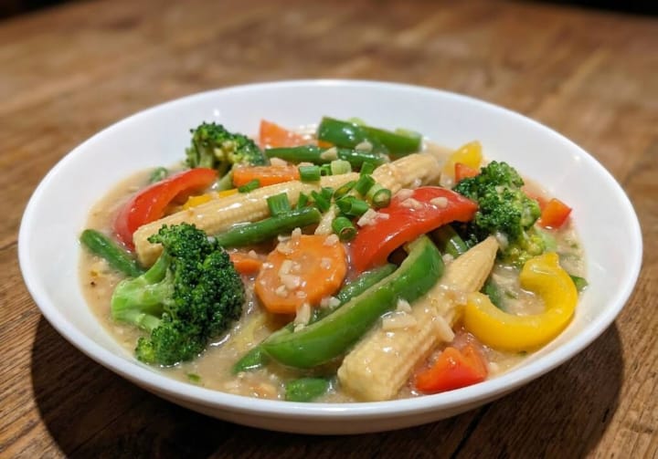 Vegetables in Mild Garlic Sauce
